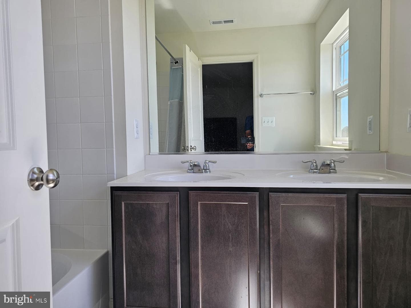 2506 Boeing Way photo 12