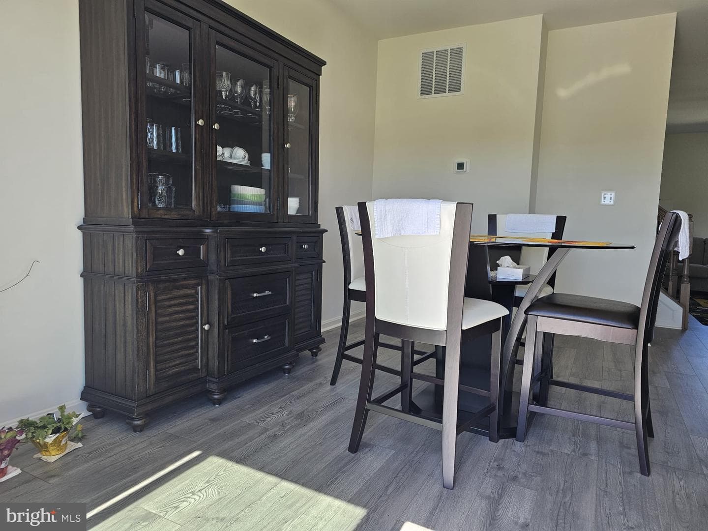 2506 Boeing Way photo 4