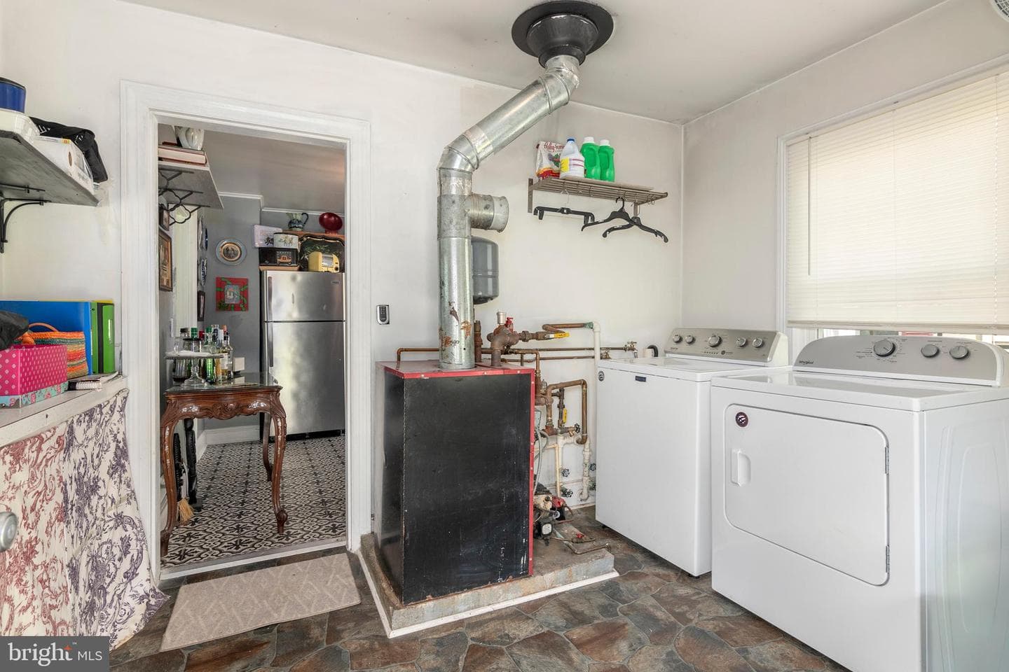 408 Bayly Avenue photo 22