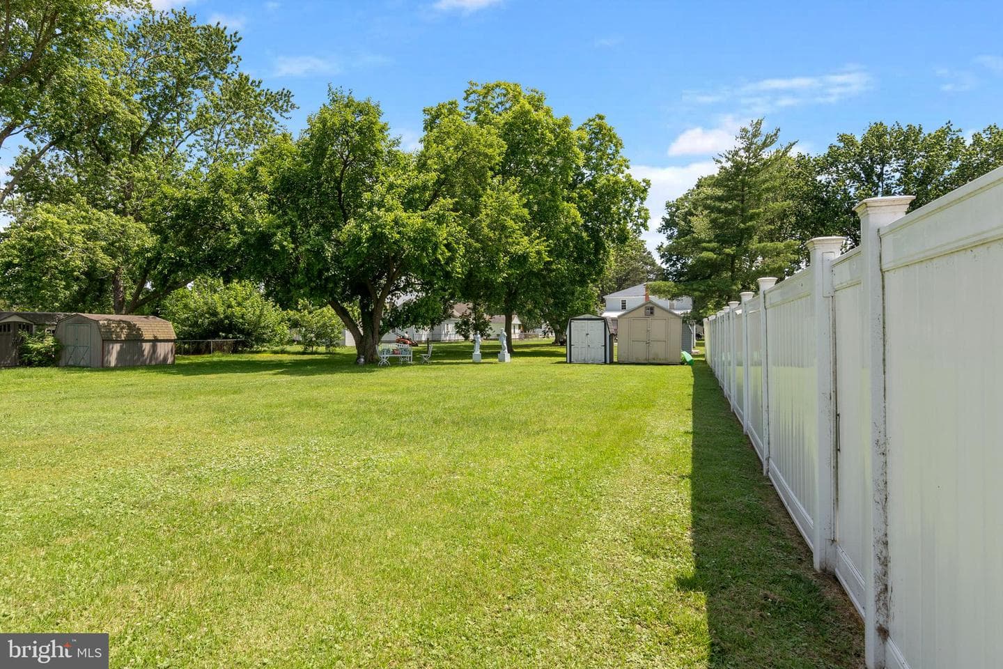 408 Bayly Avenue photo 29