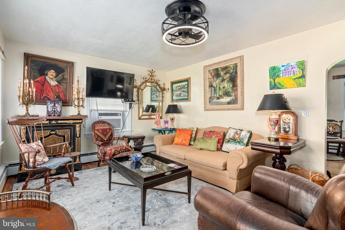 408 Bayly Avenue photo 5