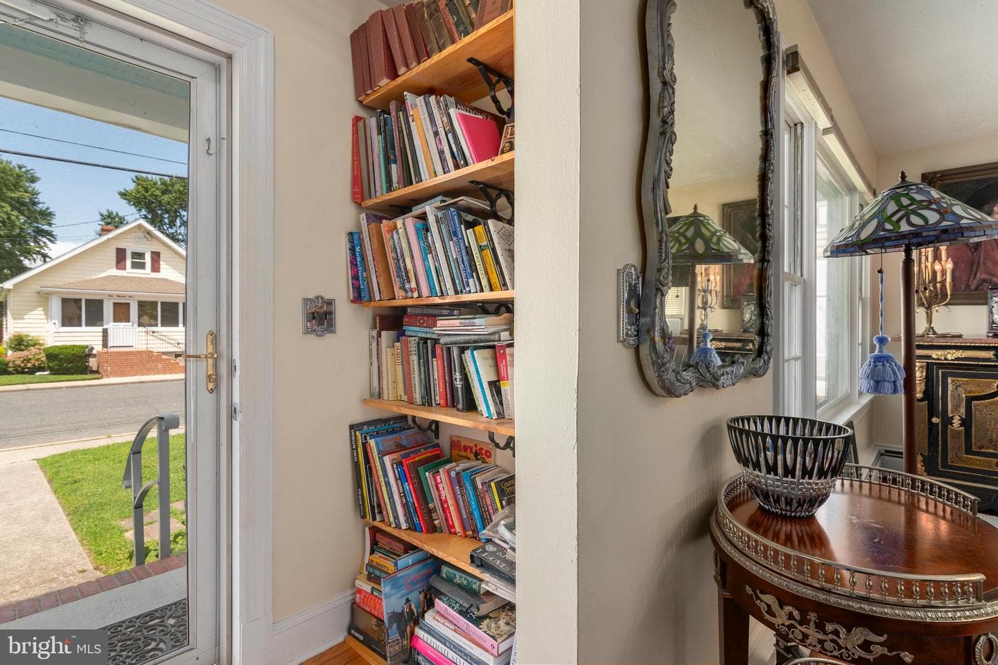 408 Bayly Avenue photo 9