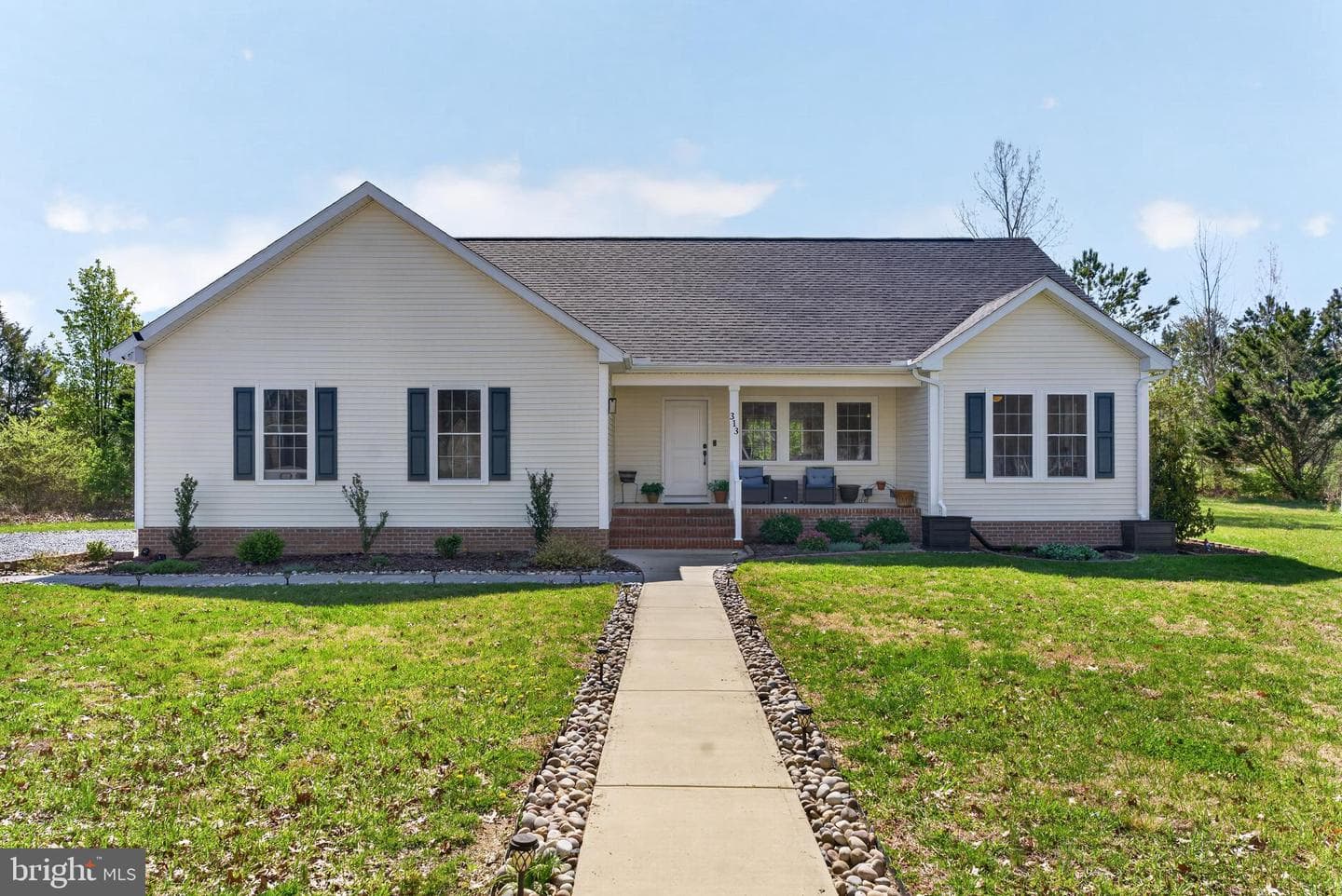 313 Edmonson Lane, East New Market