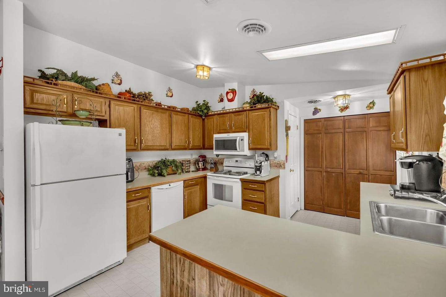 6933 Backlanding Road photo 10