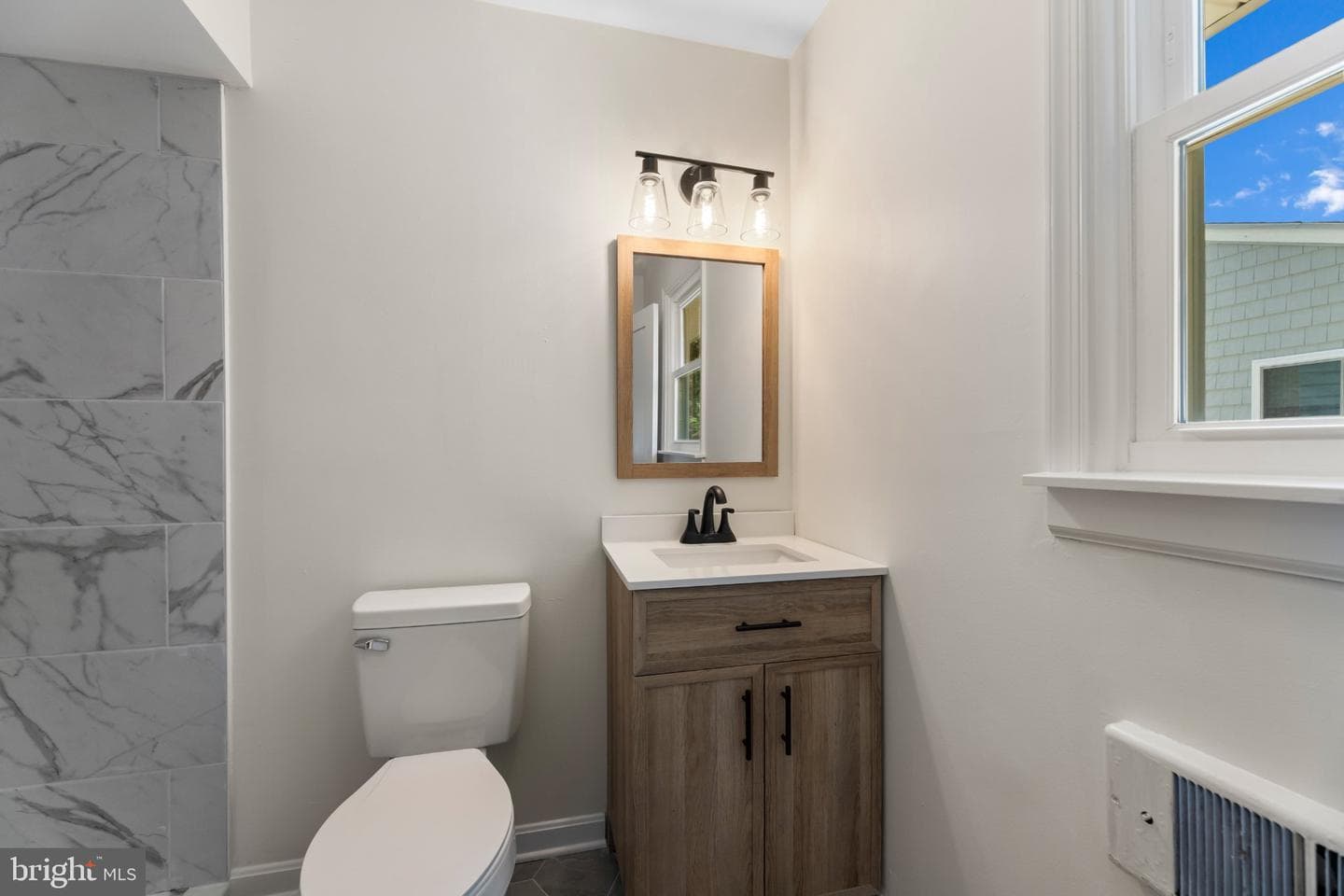 12 Oak Street photo 22