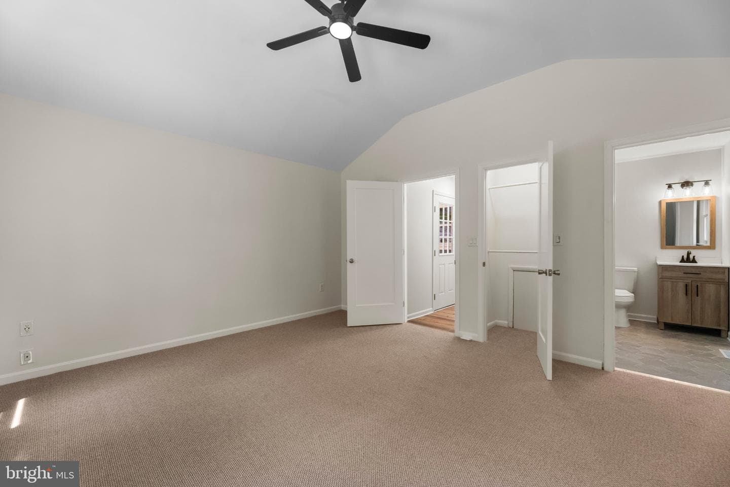 12 Oak Street photo 23