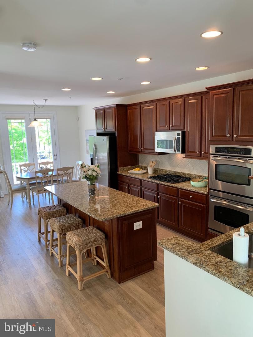 2816 Persimmon Place #b6 photo 3
