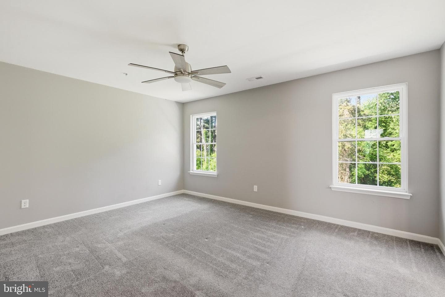 146 Regulator Drive N photo 13