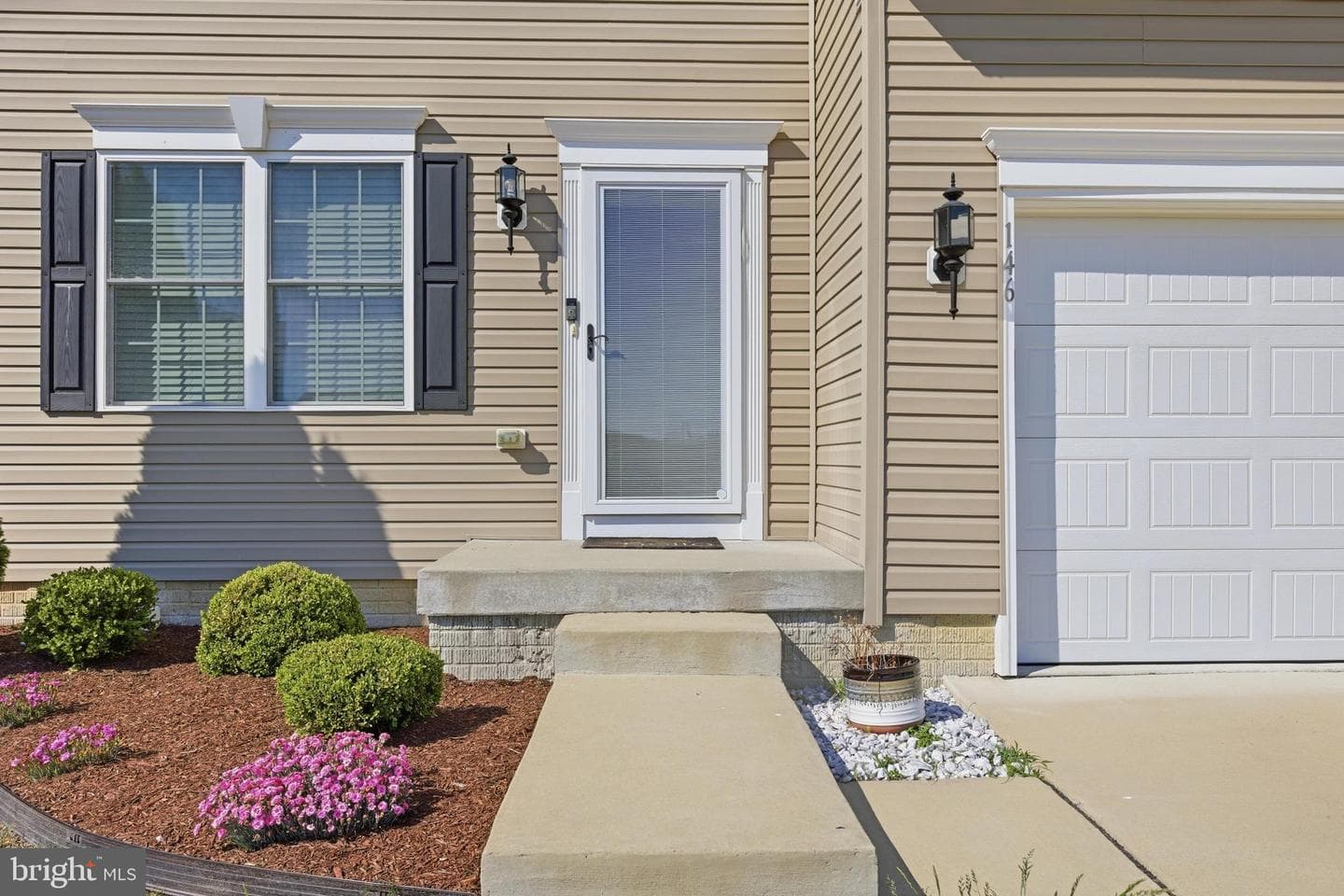 146 Regulator Drive N, Cambridge