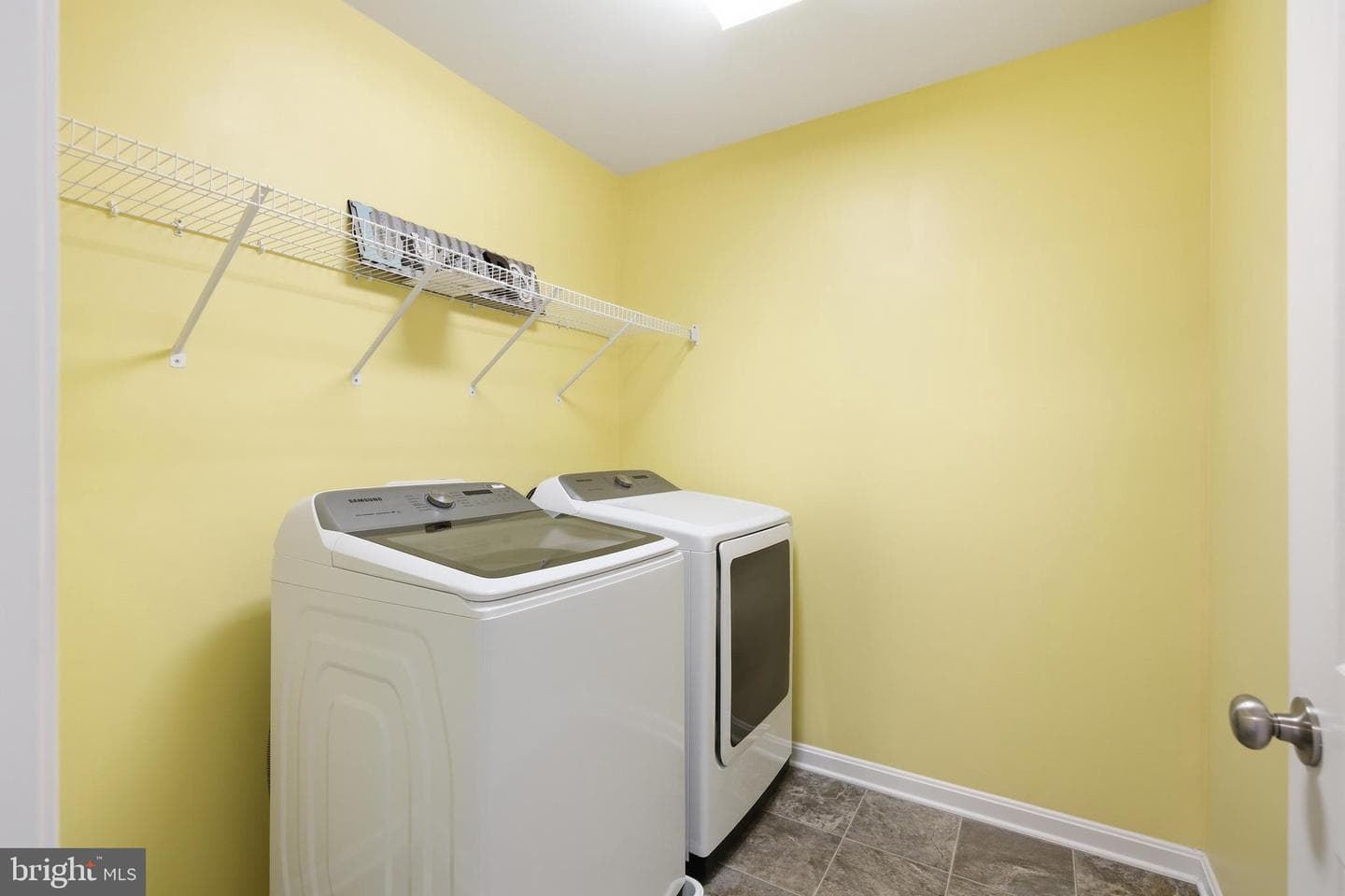 146 Regulator Drive N photo 20