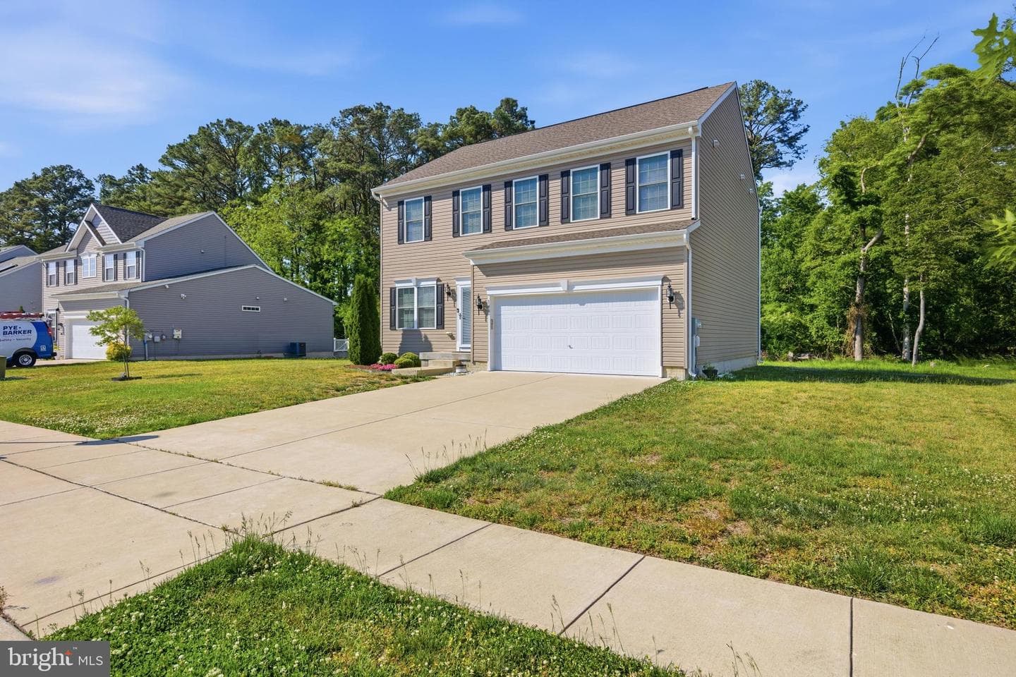 146 Regulator Drive N photo 29