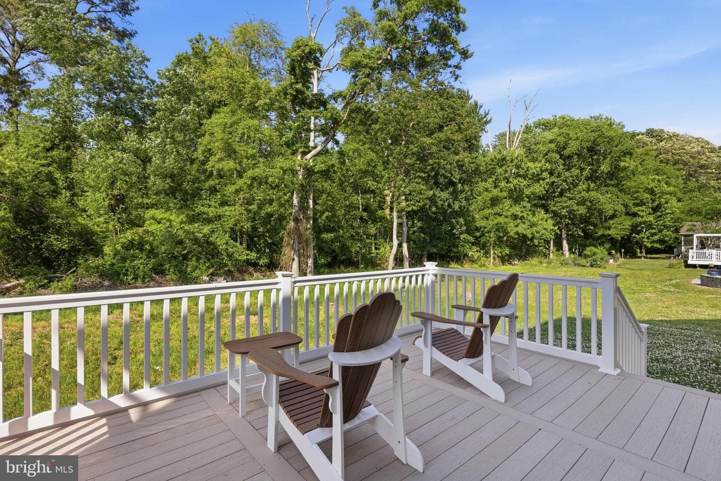 146 Regulator Drive N photo 32
