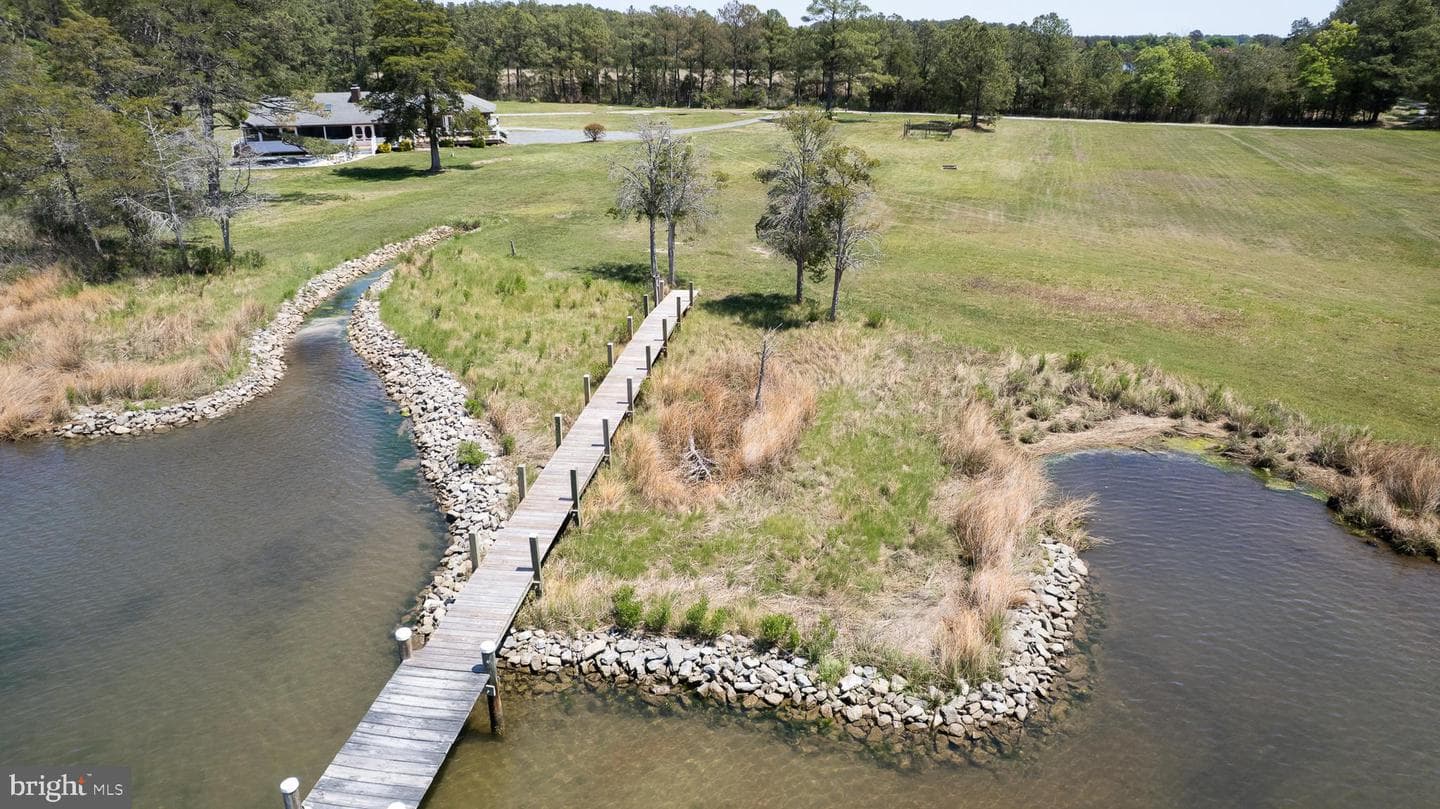 1661 Town Point Road photo 69