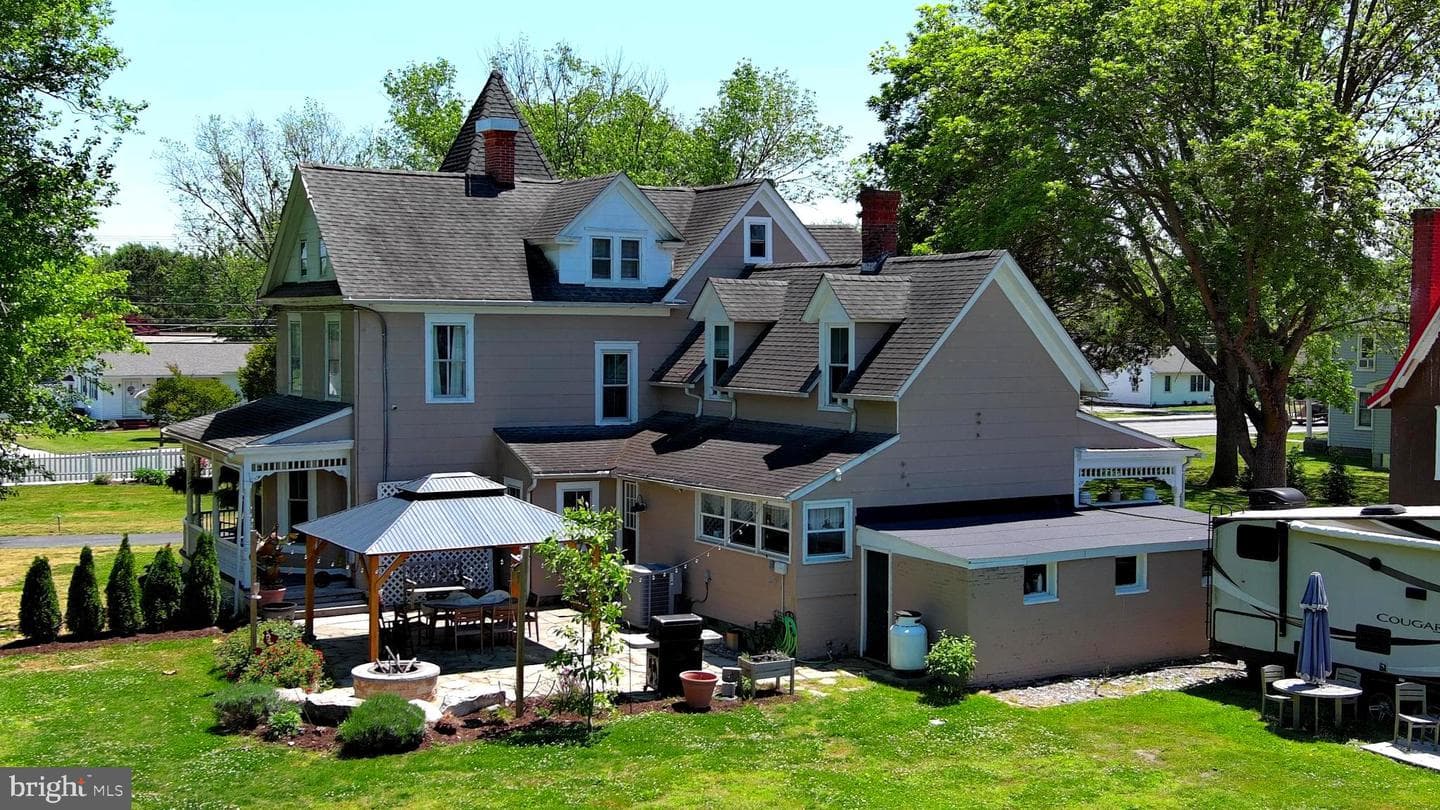 1311 Race Street photo 94