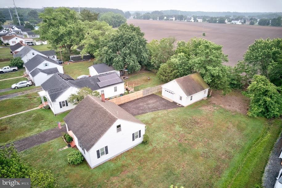 214 E Appleby Avenue photo 3