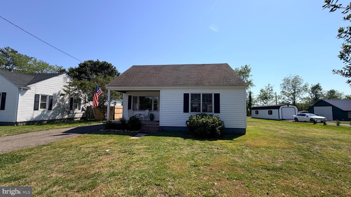 214 E Appleby Avenue photo 4