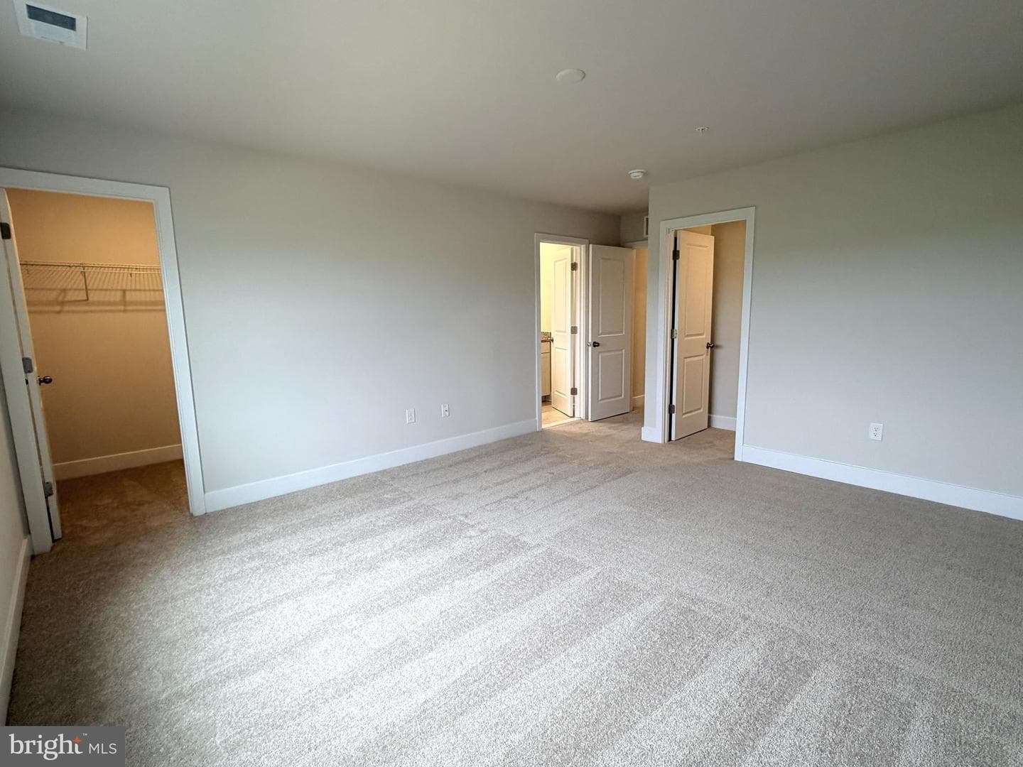 2203 Winterberry Lane photo 6