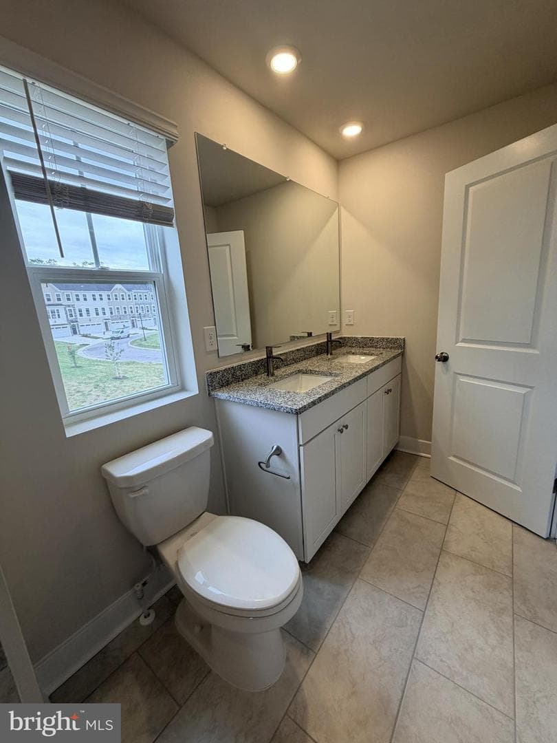 2203 Winterberry Lane photo 7