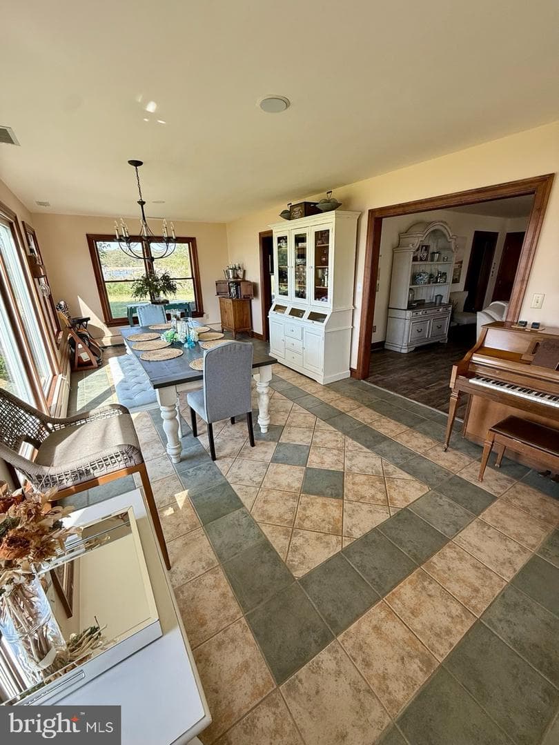 4928 Gregory Road photo 14