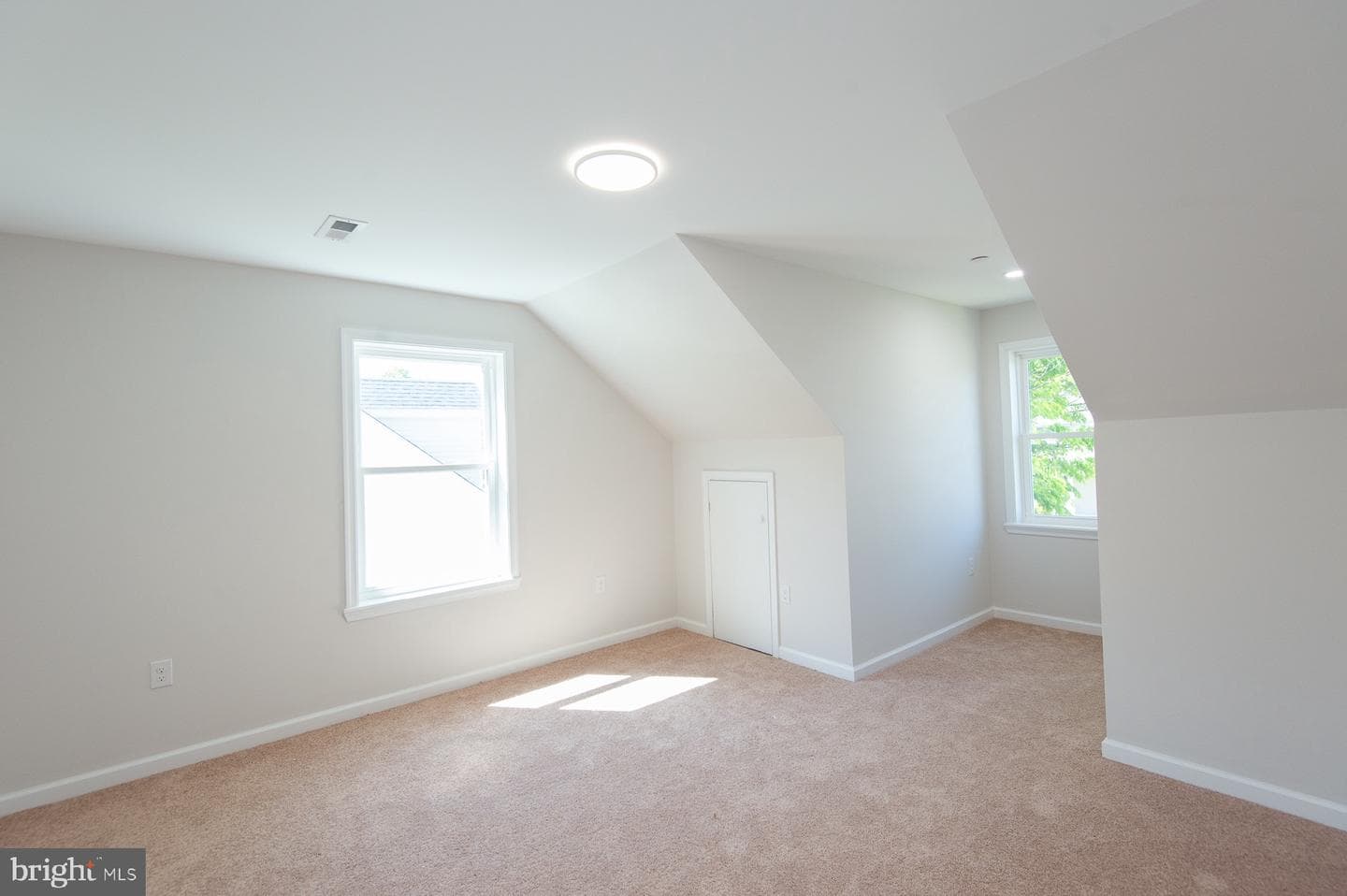 109 Railroad Avenue photo 20