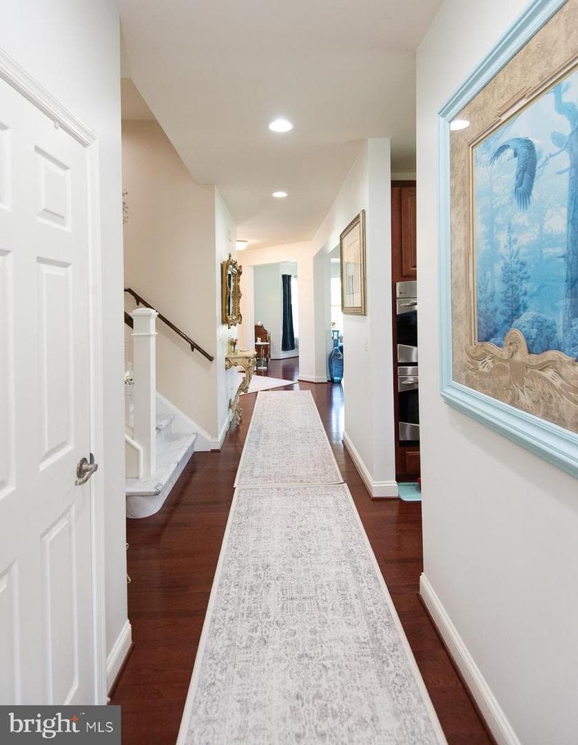 119 Regulator Drive N photo 15