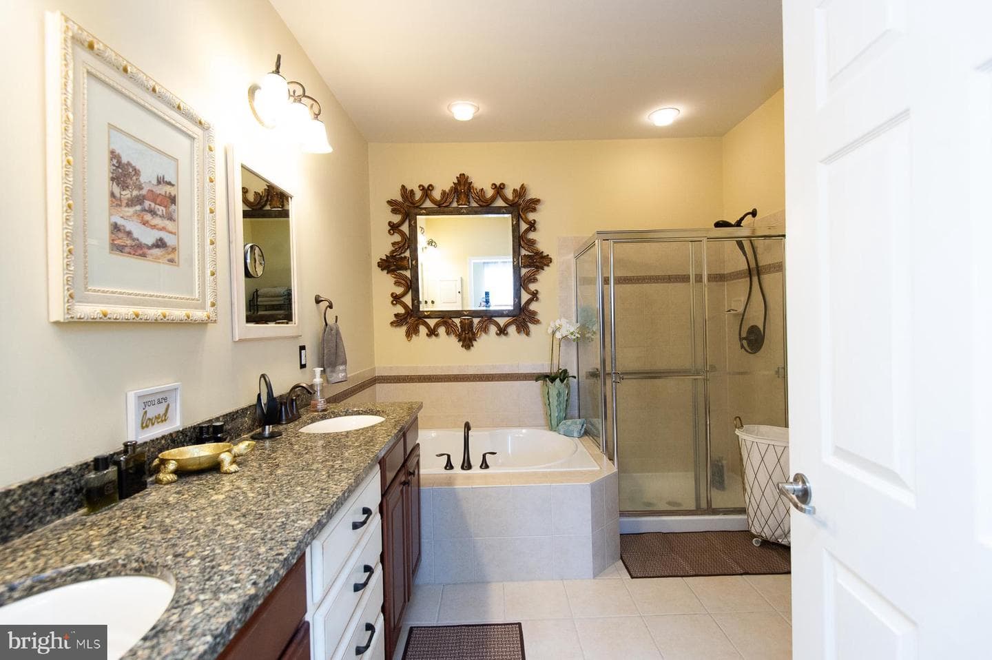 119 Regulator Drive N photo 22