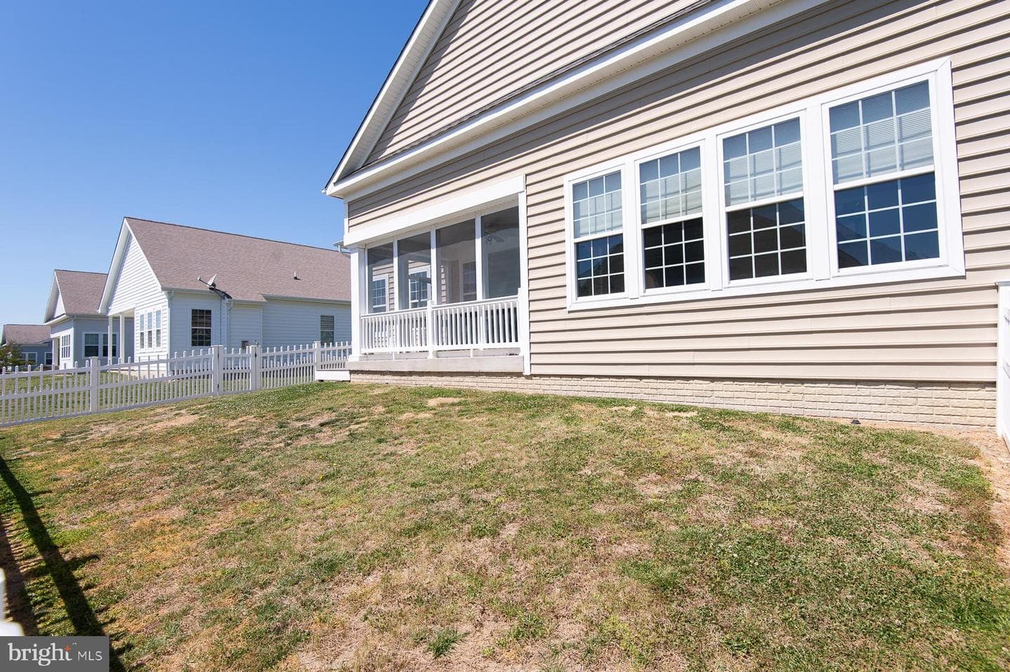 119 Regulator Drive N photo 36