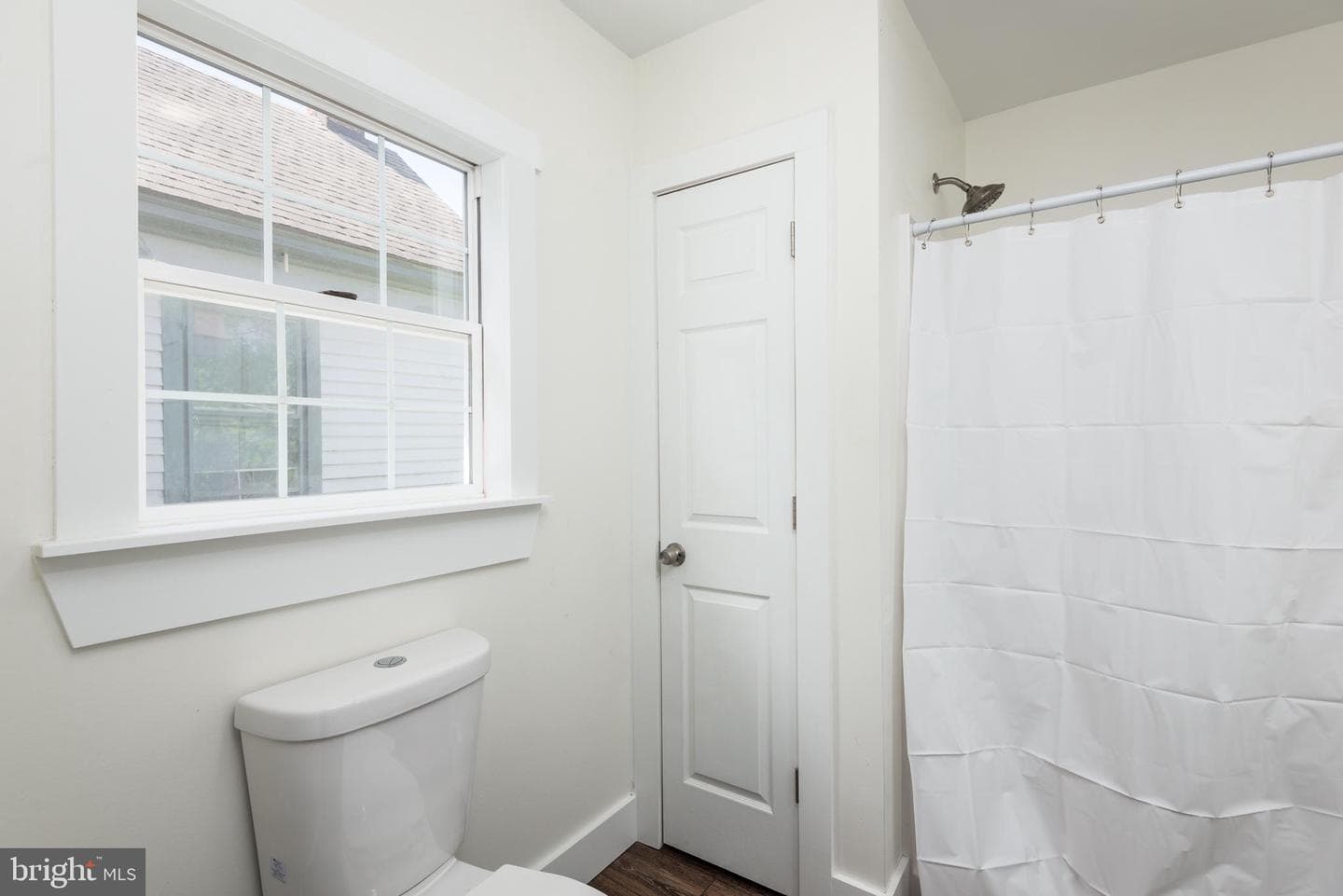 219 Willis Street photo 16