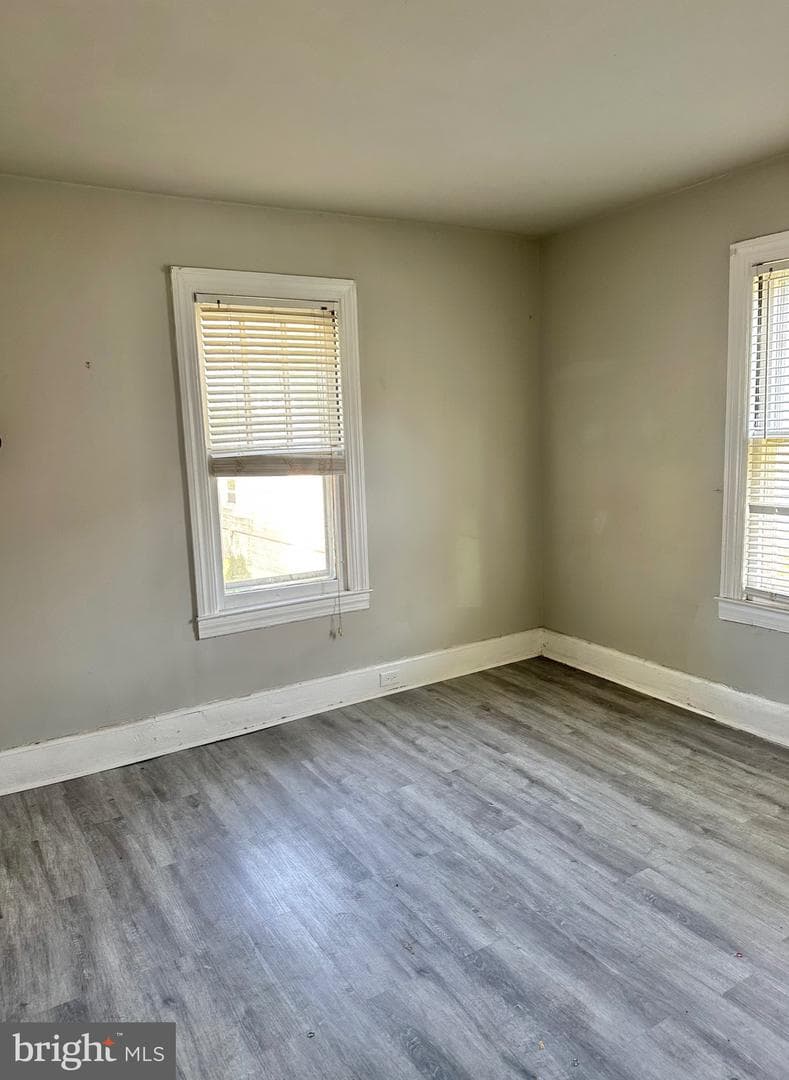 904 Central photo 17