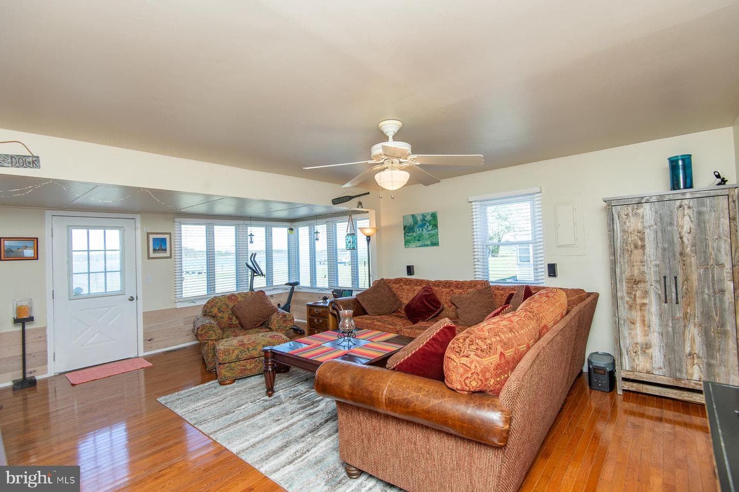 5558 Bowen Road photo 10