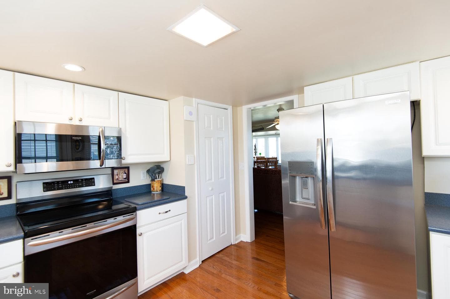 5558 Bowen Road photo 4