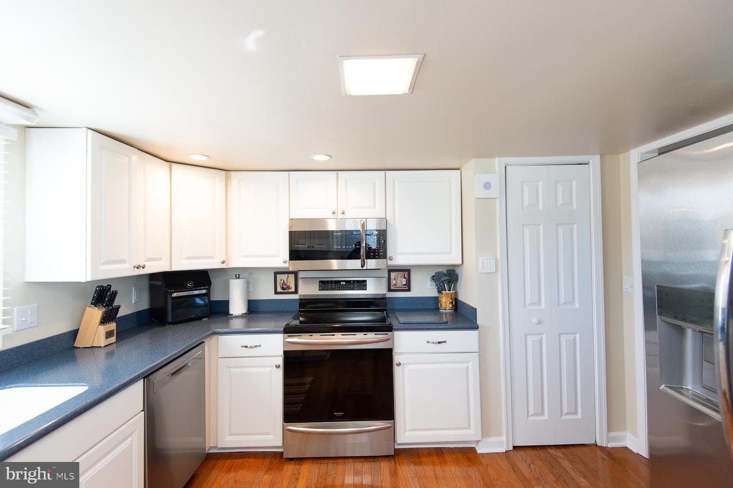 5558 Bowen Road photo 5