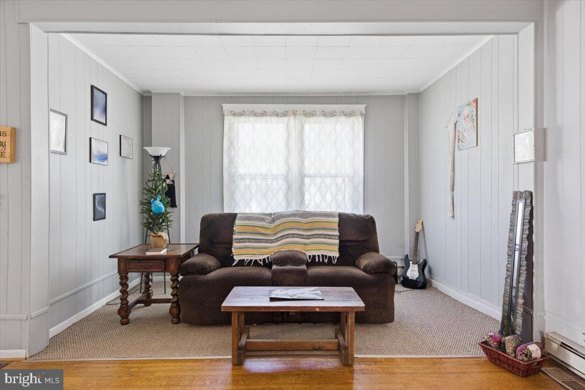 201 Belvedere Ave photo 9