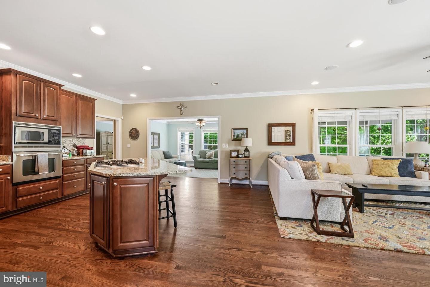 126 Regulator Drive N photo 16