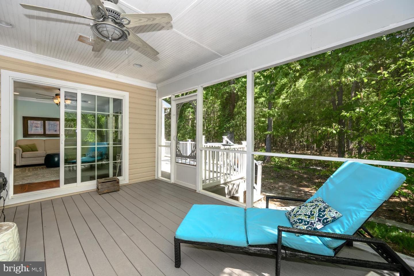 126 Regulator Drive N photo 22