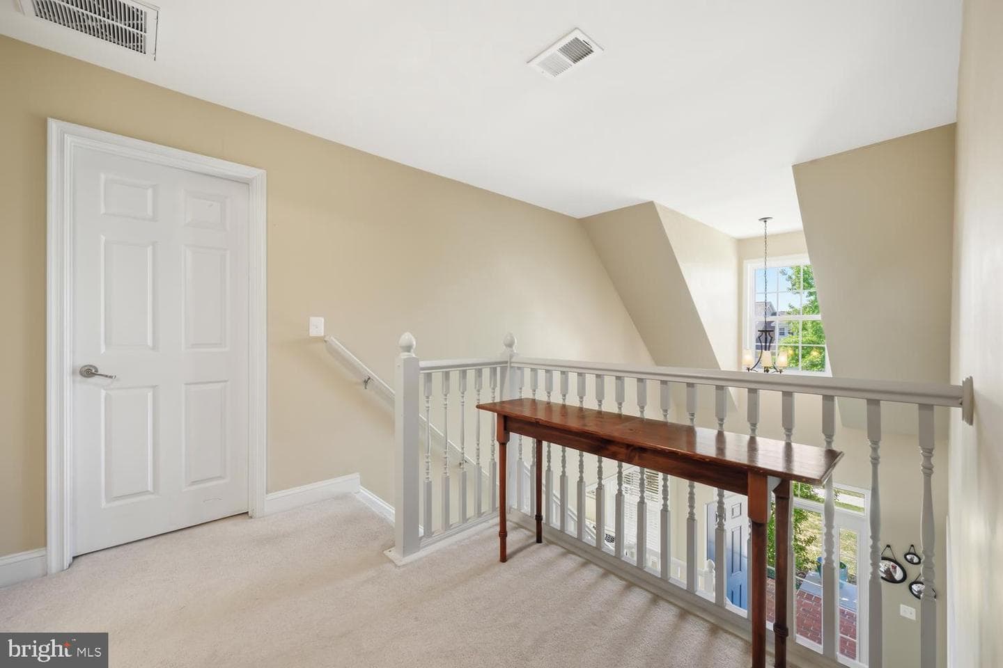 126 Regulator Drive N photo 28