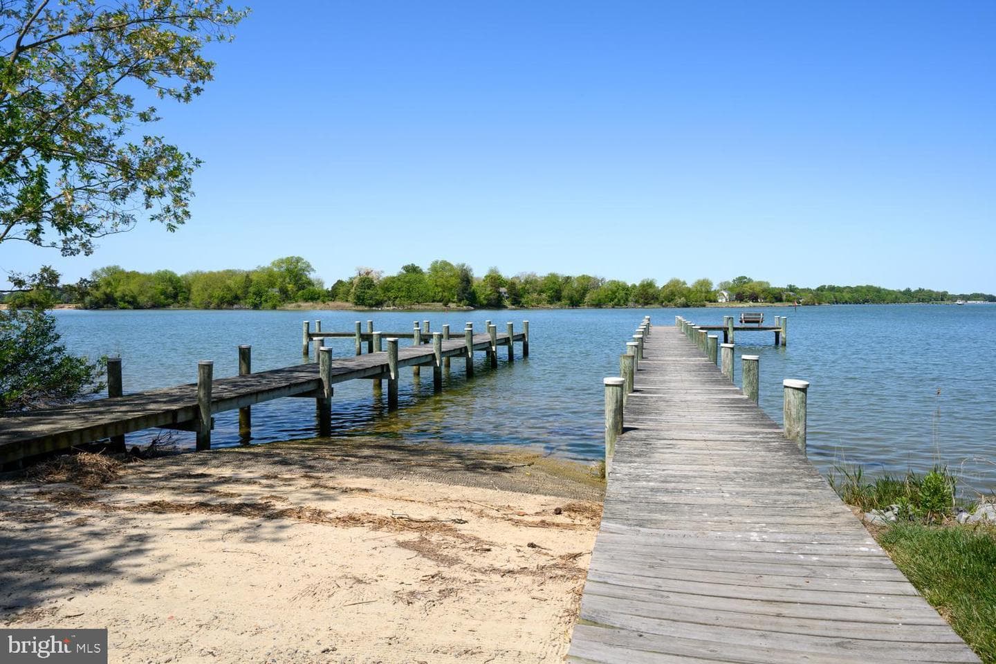 126 Regulator Drive N photo 39