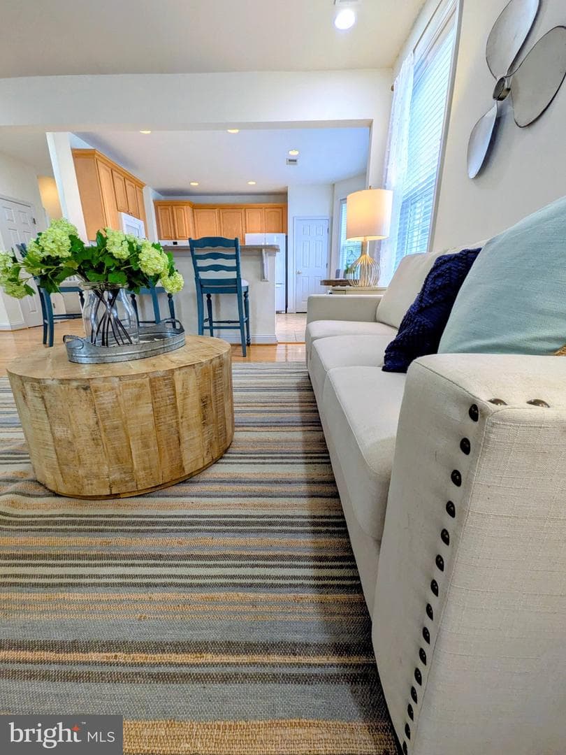 123 Regulator Drive N photo 20