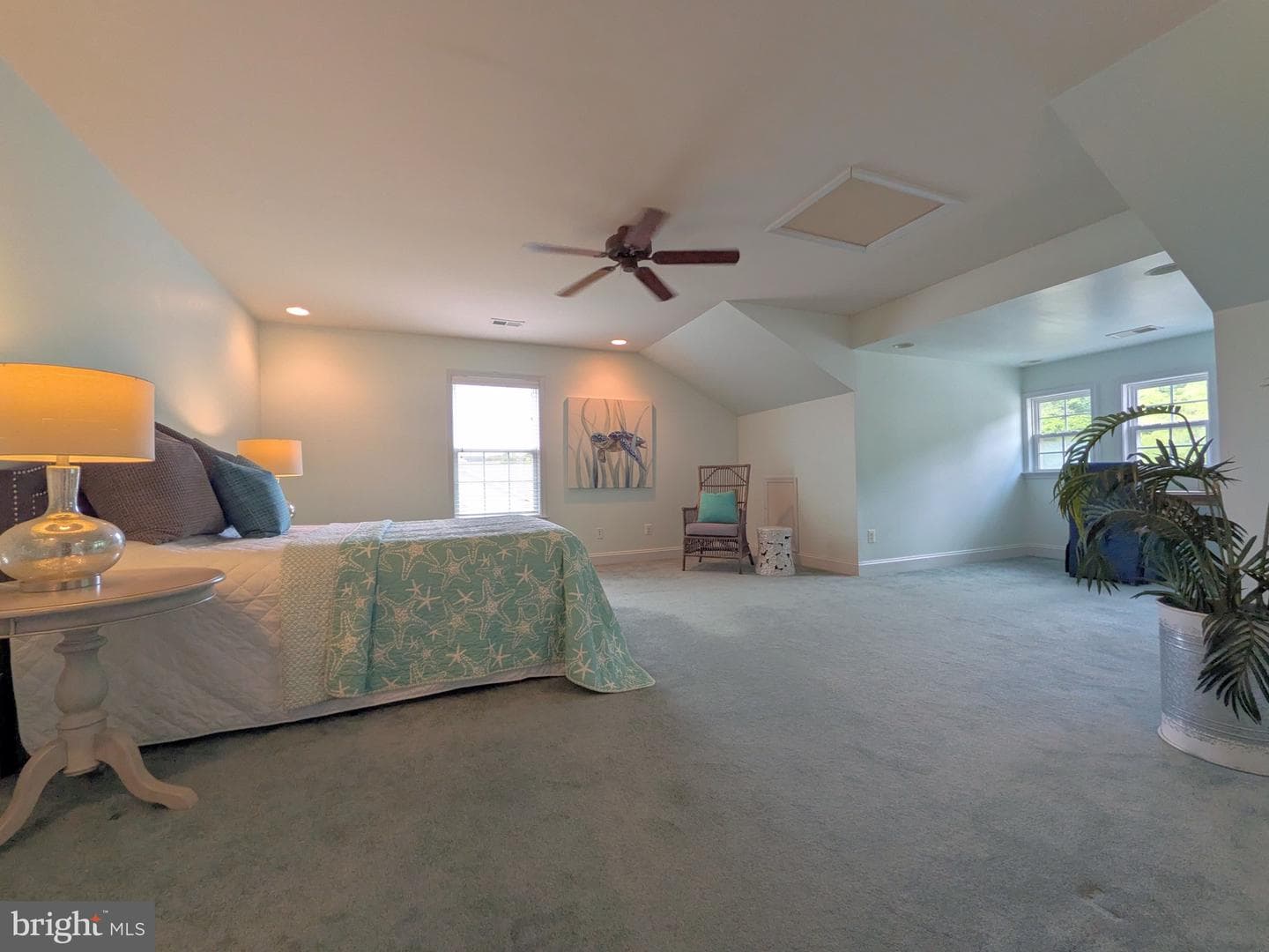 123 Regulator Drive N photo 33