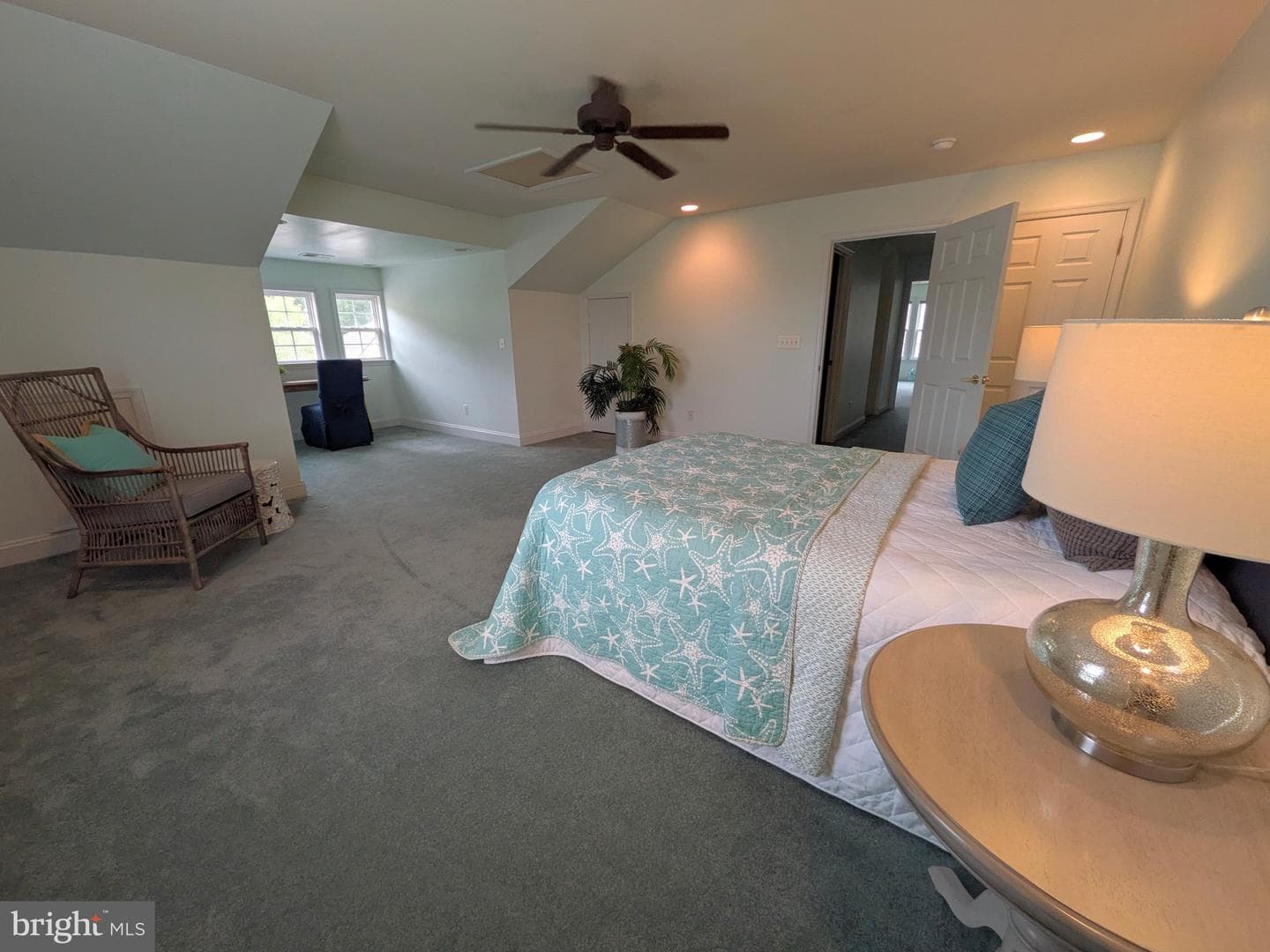 123 Regulator Drive N photo 34