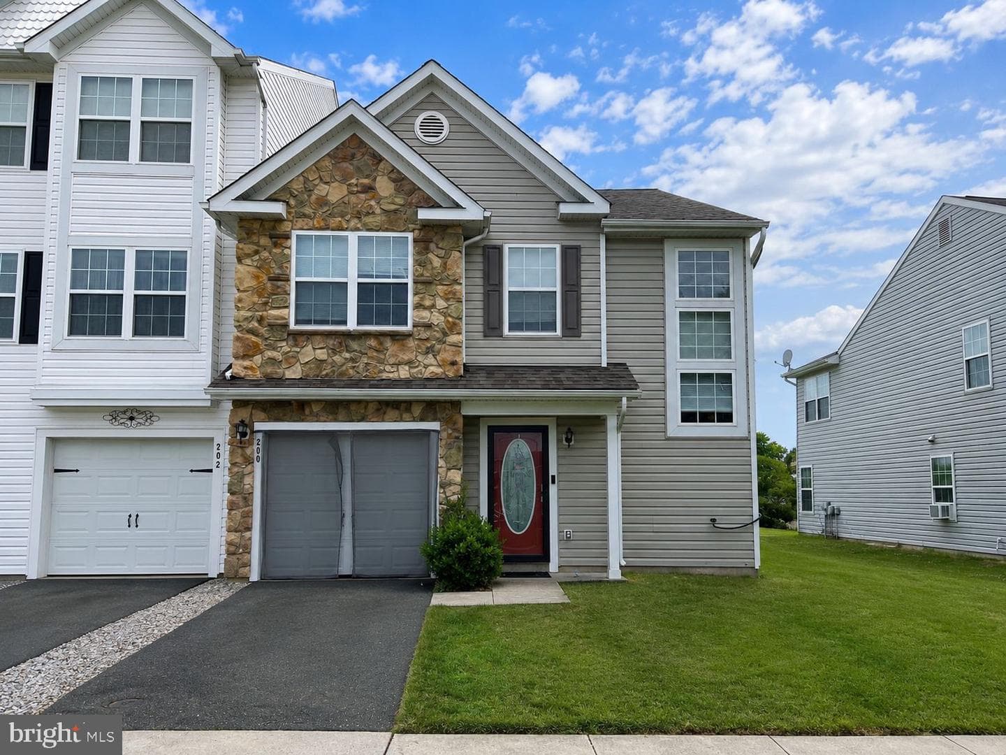 200 Wood Duck Dr photo 1