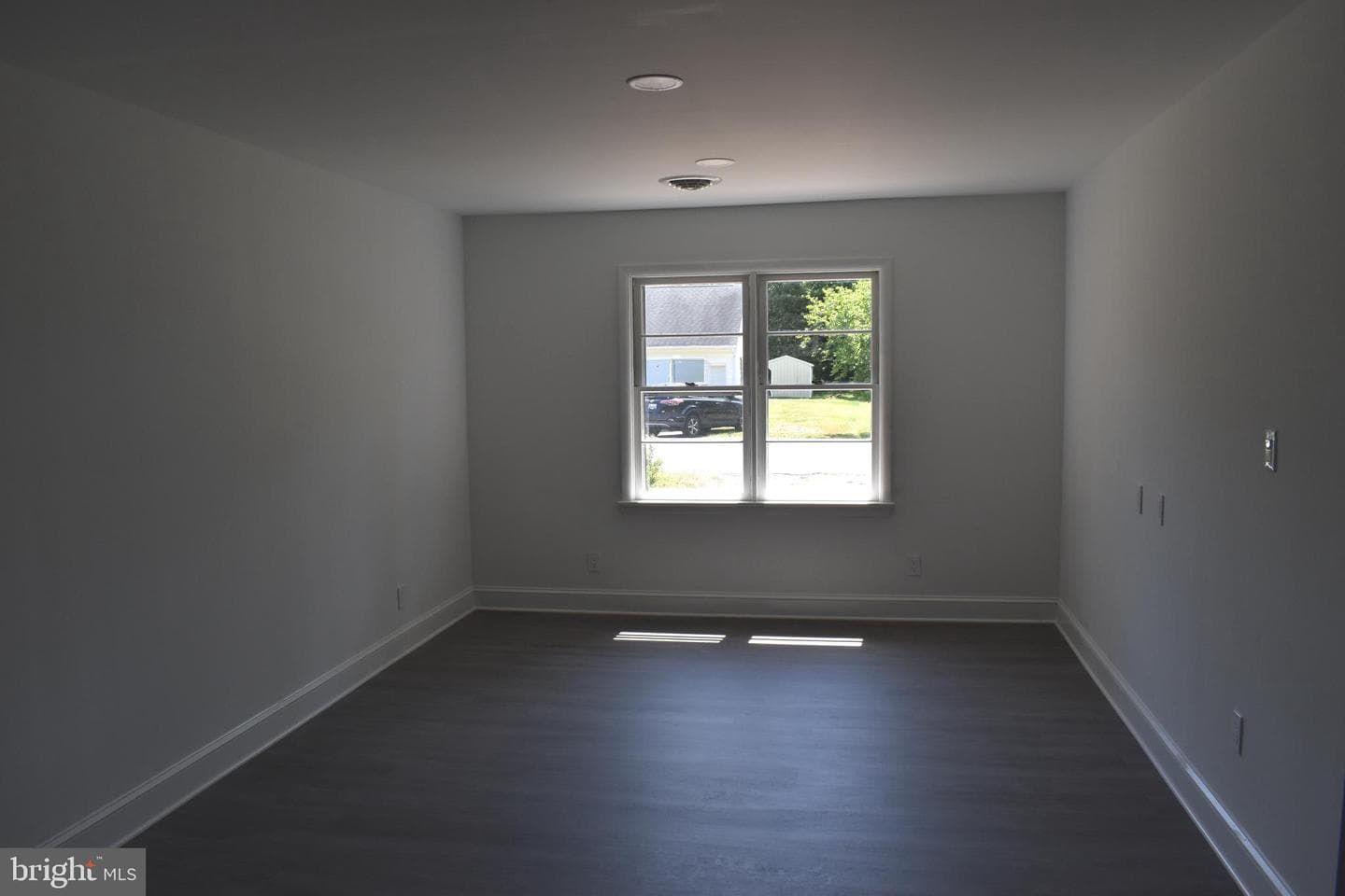 111 Richardson Drive photo 6