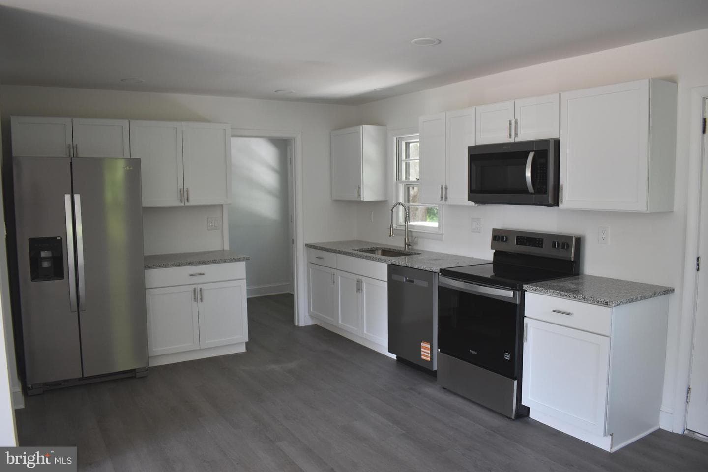 111 Richardson Drive photo 7