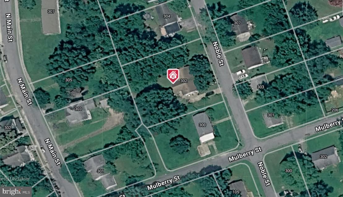 302 Noble St photo 1