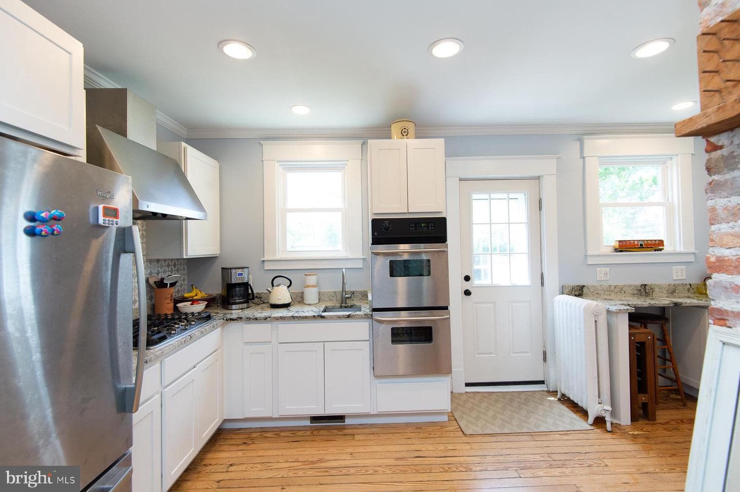 606 Locust Street photo 14