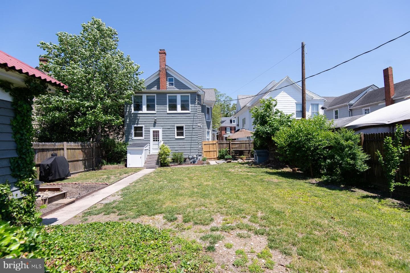 606 Locust Street photo 36