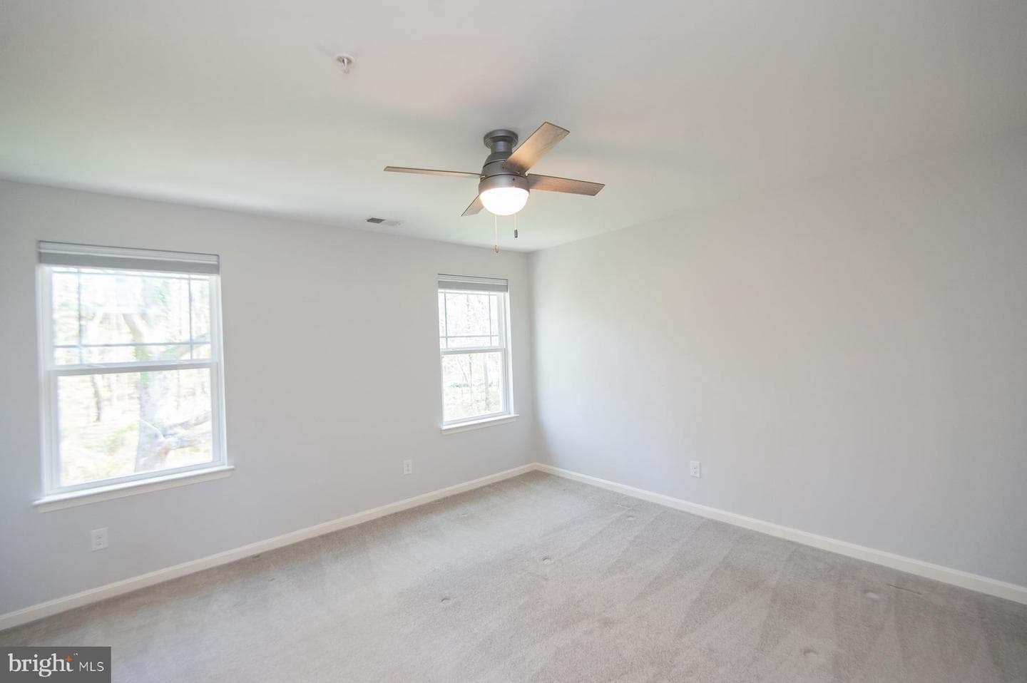 138 Regulator Drive N photo 10