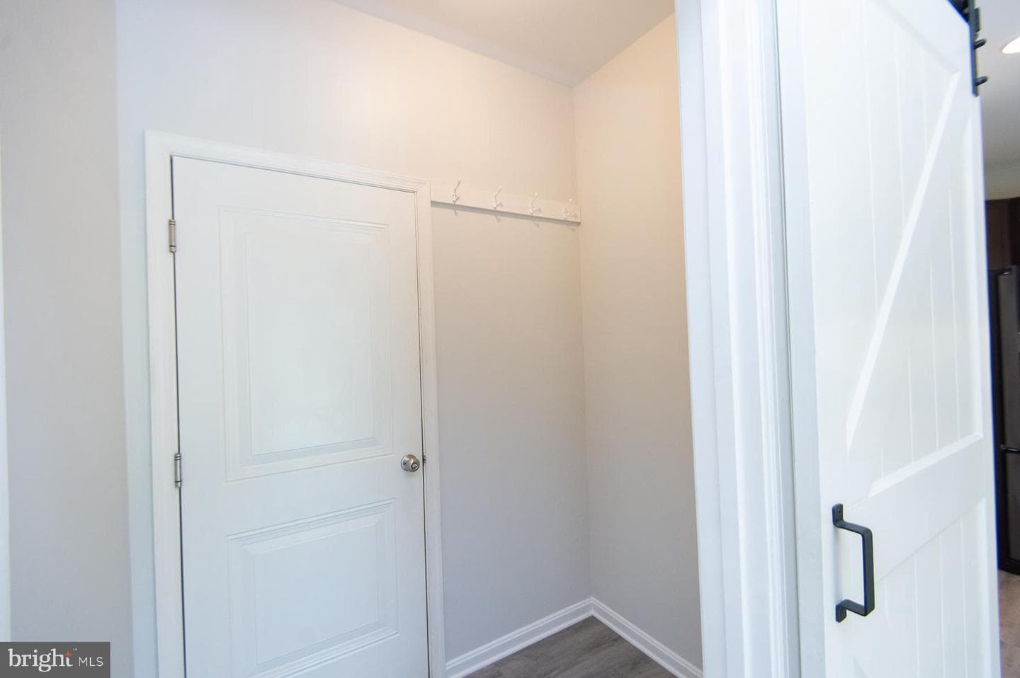 138 Regulator Drive N photo 26