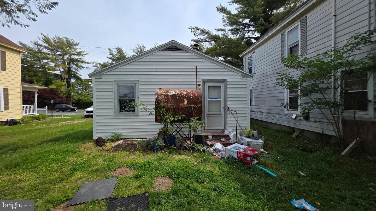 1007 Roslyn Avenue photo 6