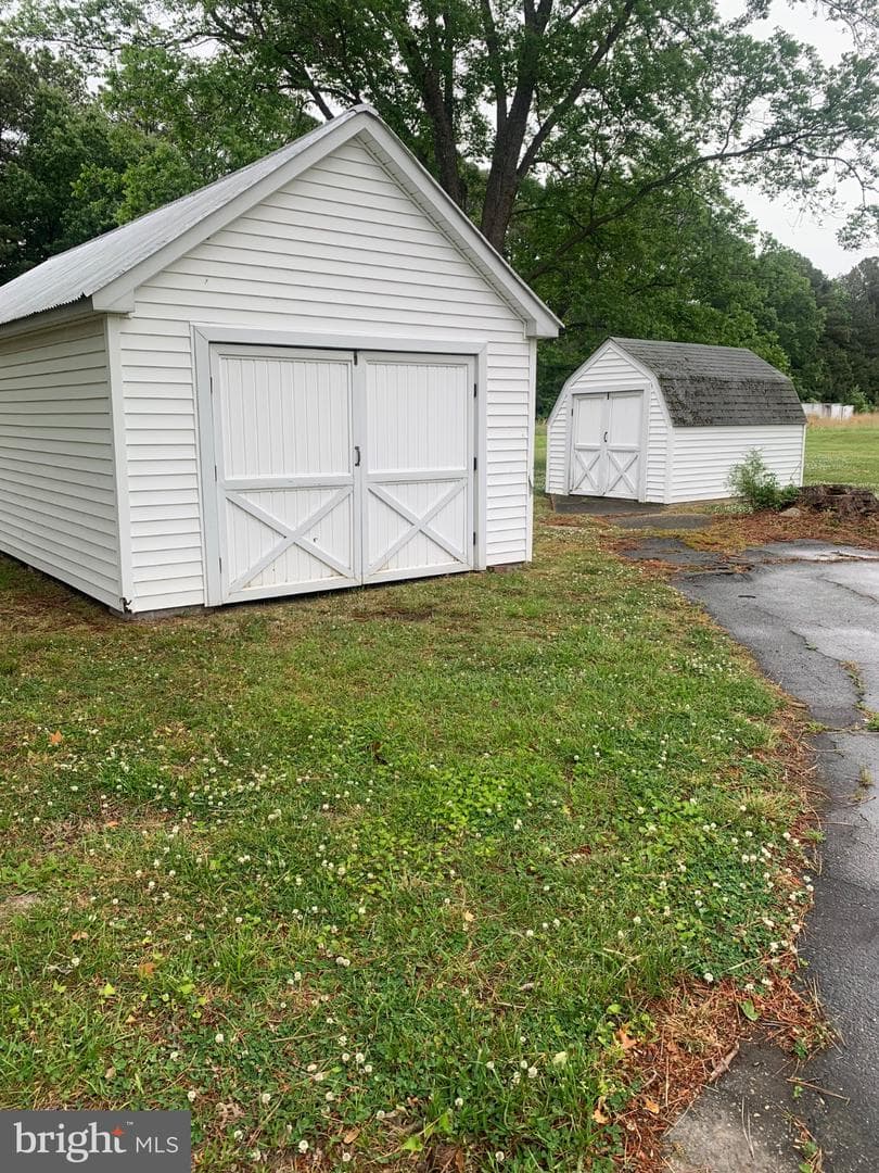 1007 Hudson Road photo 4